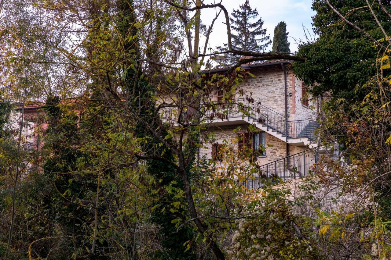 River House Mercatello sul Metauro Luaran gambar