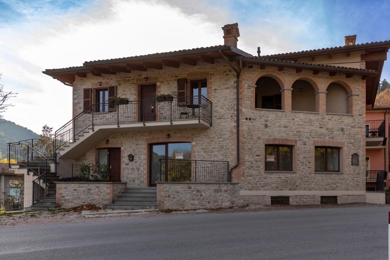 River House Mercatello sul Metauro Luaran gambar